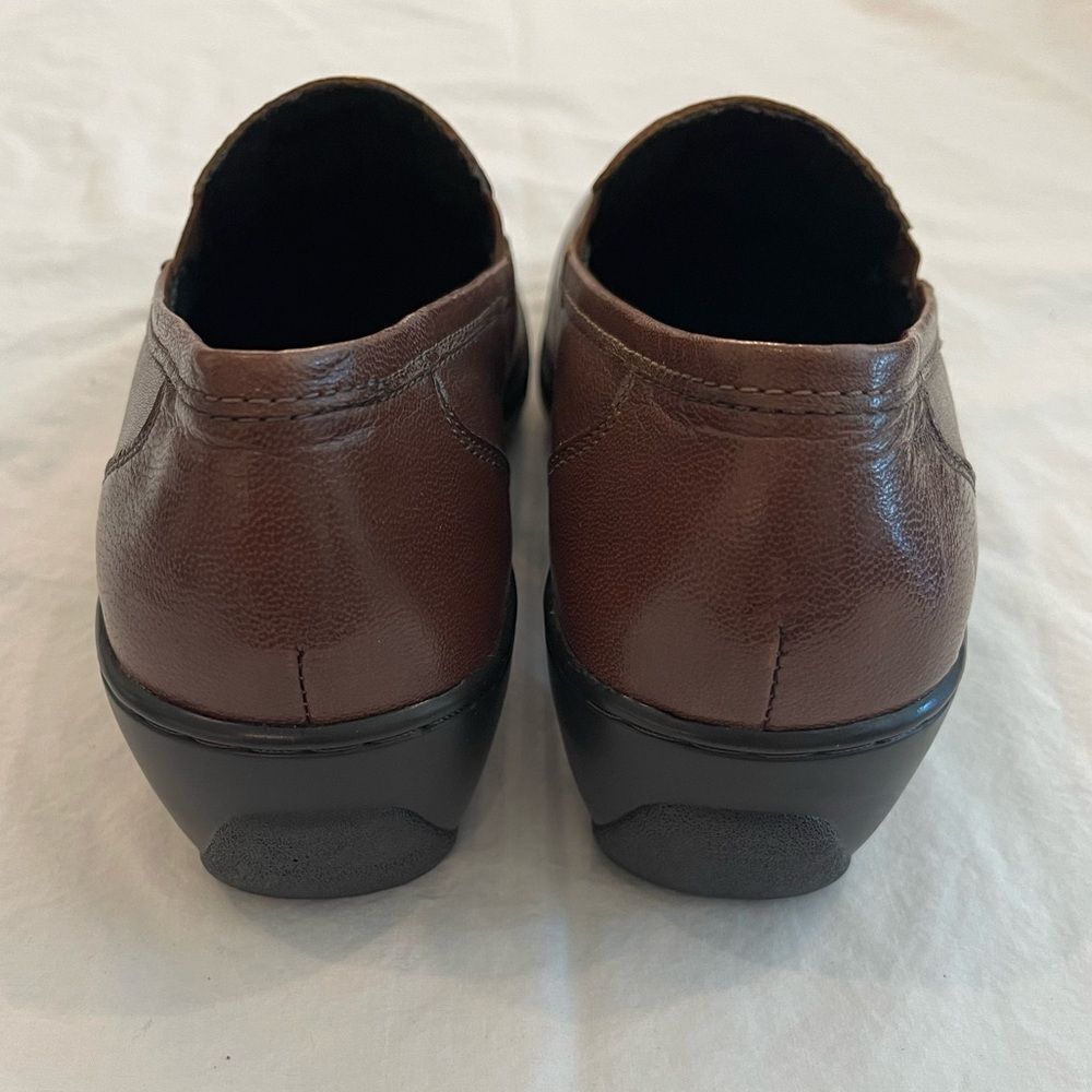 NWOT Aravon by‎ New Balance Kiley Premium Leather Slip-On Loafer Brown Size 7 - Picture 7 of 13